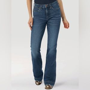 Wrangler Women’s Green Jean-Eco-Friendly High Rise Trouser 25/36